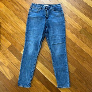 Levi’s 721 High Rise Skinny Jeans